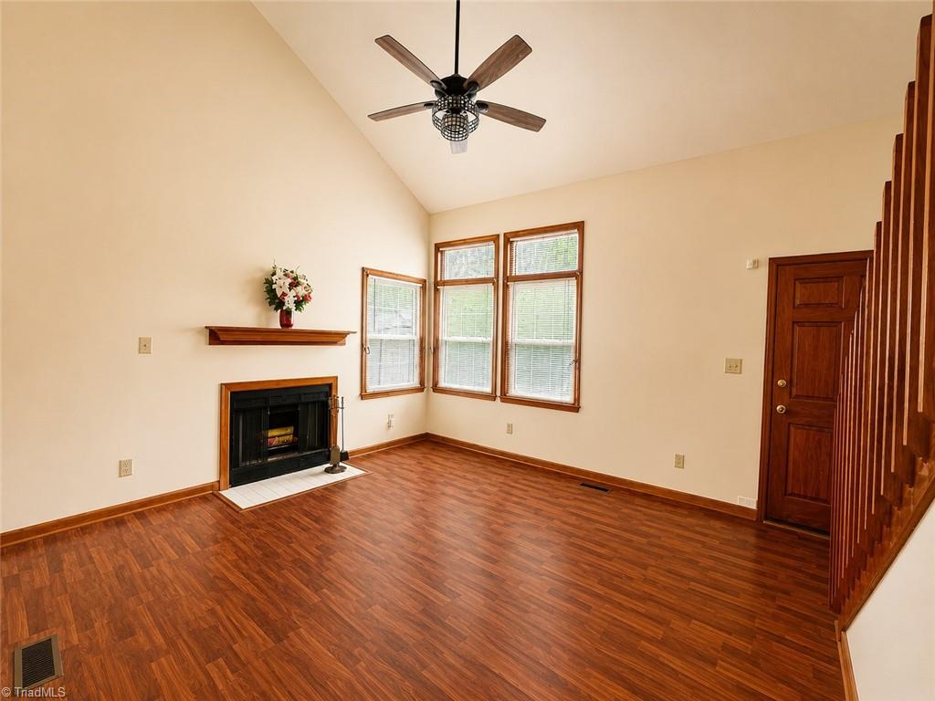 7 Brook Pine Circle Property Photo 4