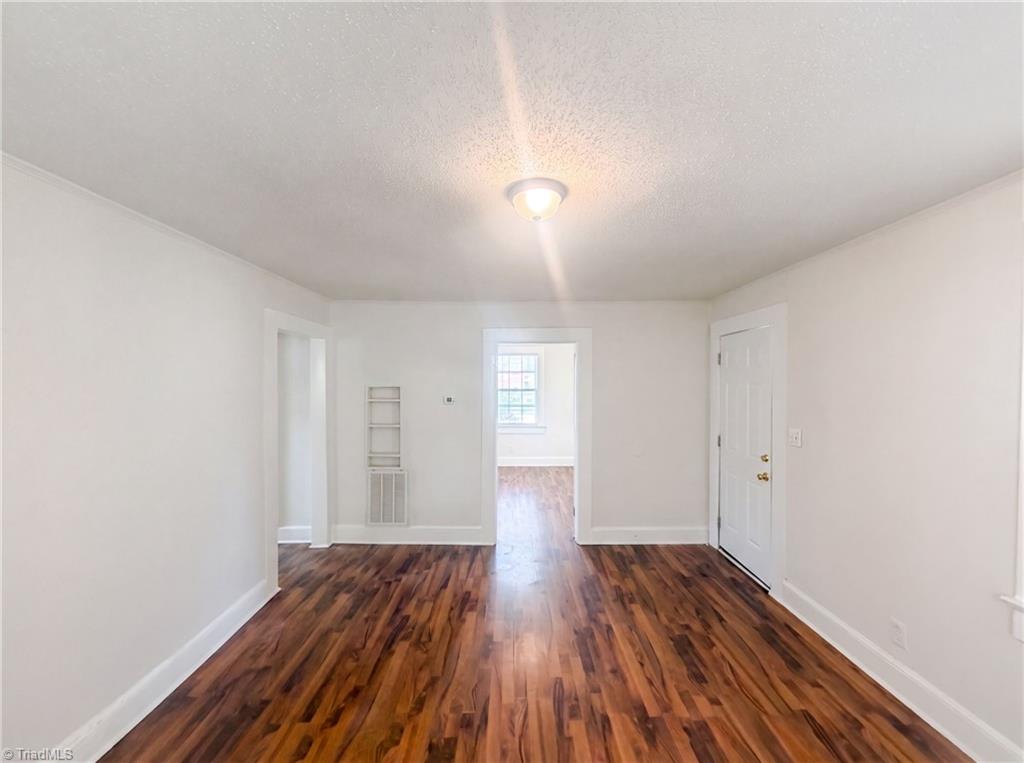 920 Elm Street Property Photo 3