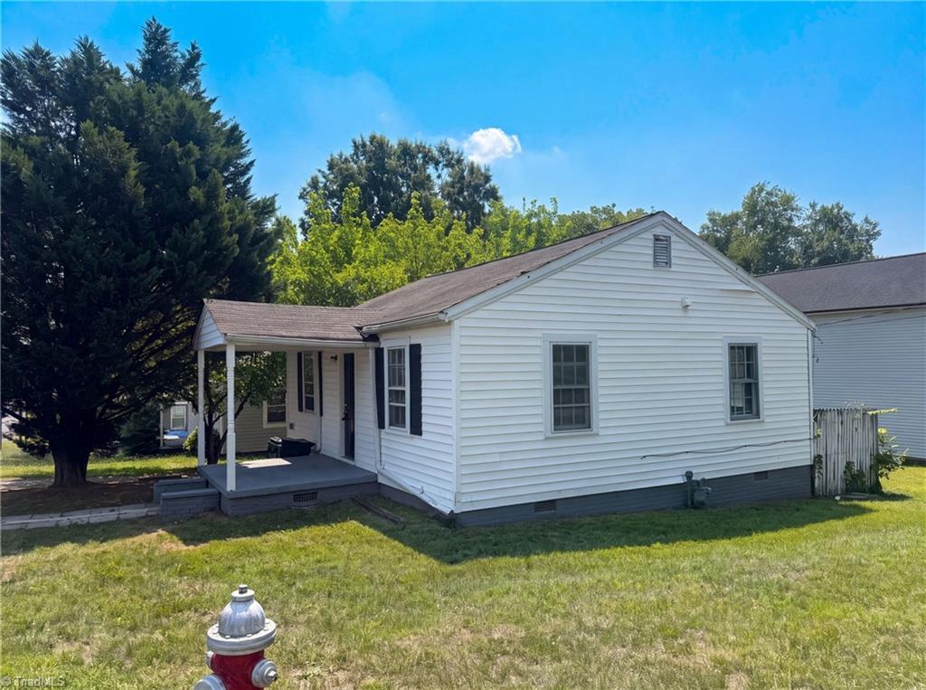 920 Elm Street Property Photo 14