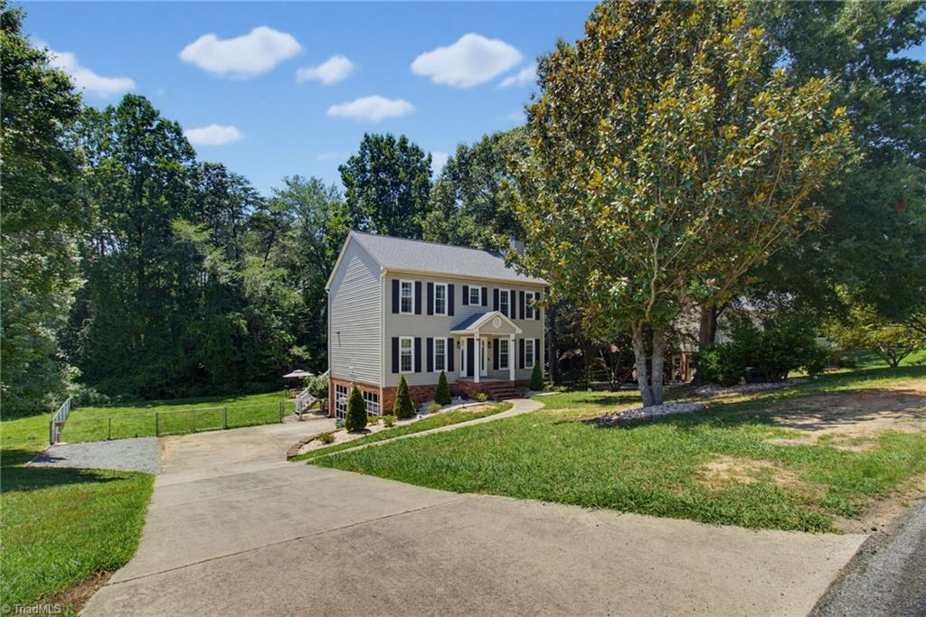 6013 Stone Bluff Drive Property Photo 2