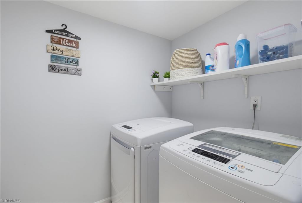 6013 Stone Bluff Drive Property Photo 12
