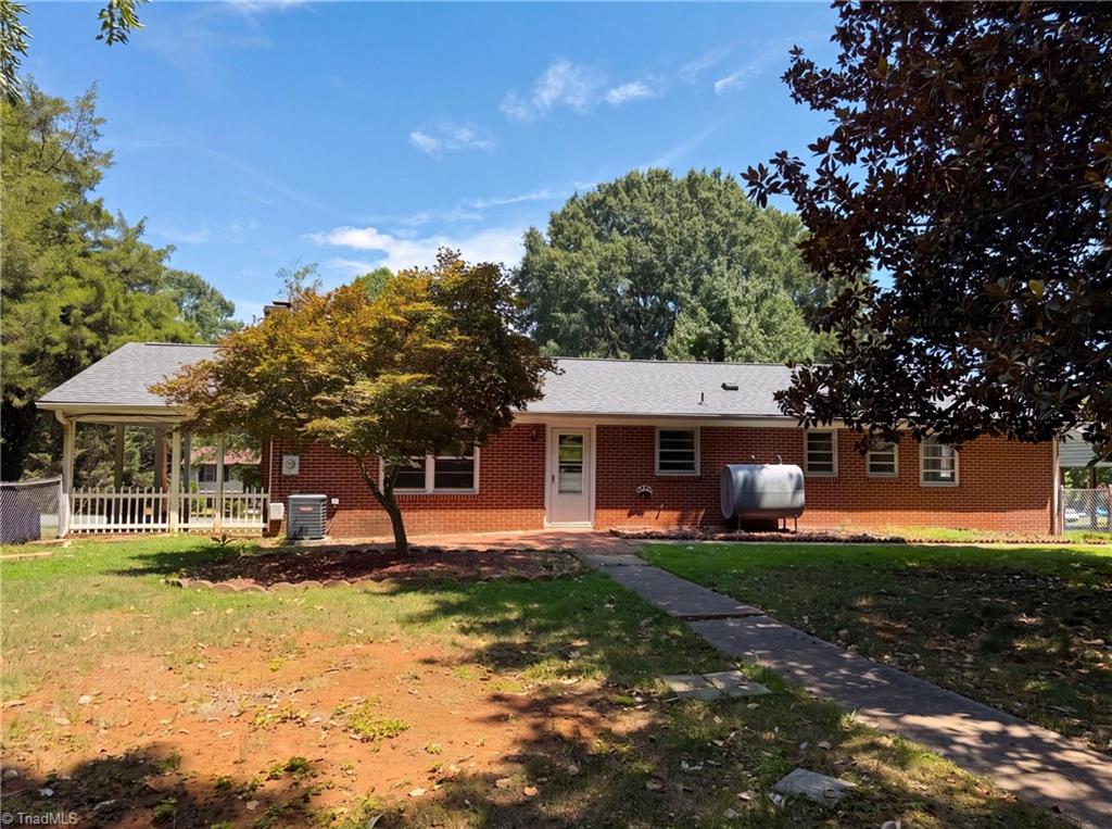 5150 Williamsburg Road Property Photo 5