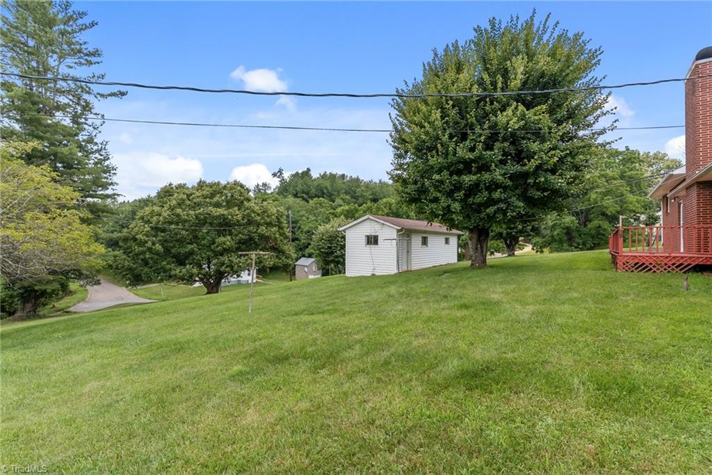 290 Riverview Drive Property Photo 9