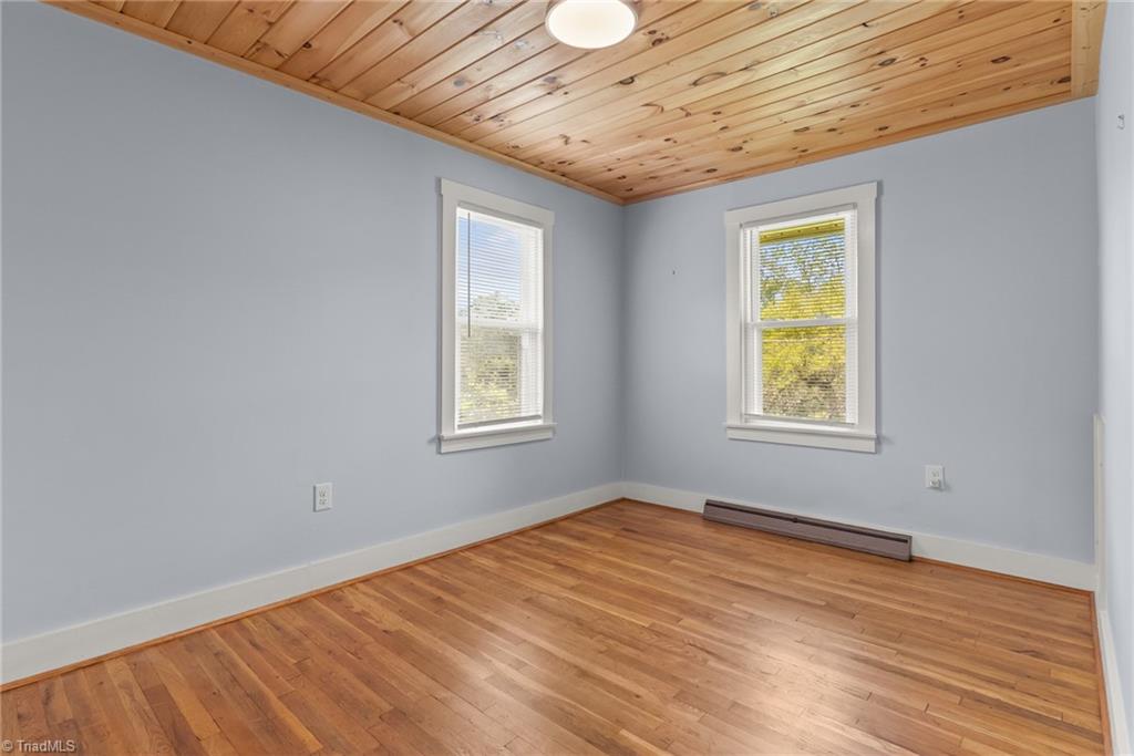 290 Riverview Drive Property Photo 20