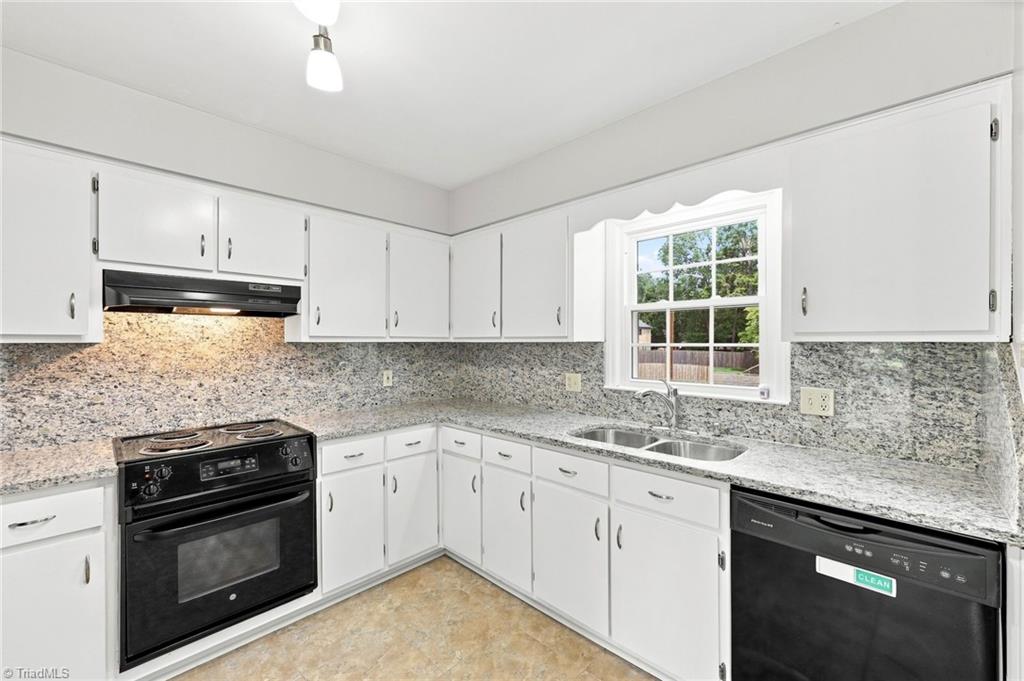 100 Edinborough Drive Property Photo 3