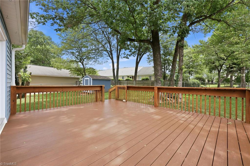 100 Edinborough Drive Property Photo 7
