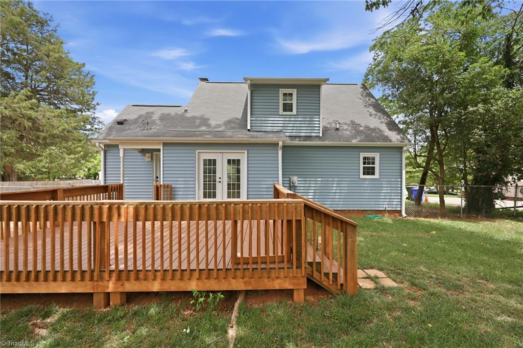 100 Edinborough Drive Property Photo 20