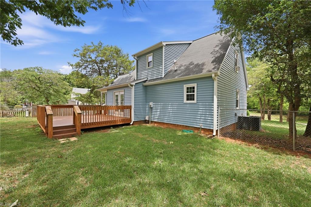 100 Edinborough Drive Property Photo 21