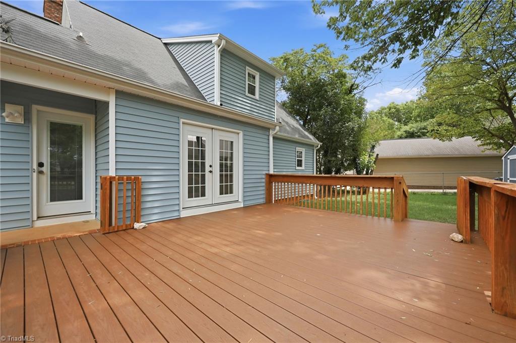 100 Edinborough Drive Property Photo 23