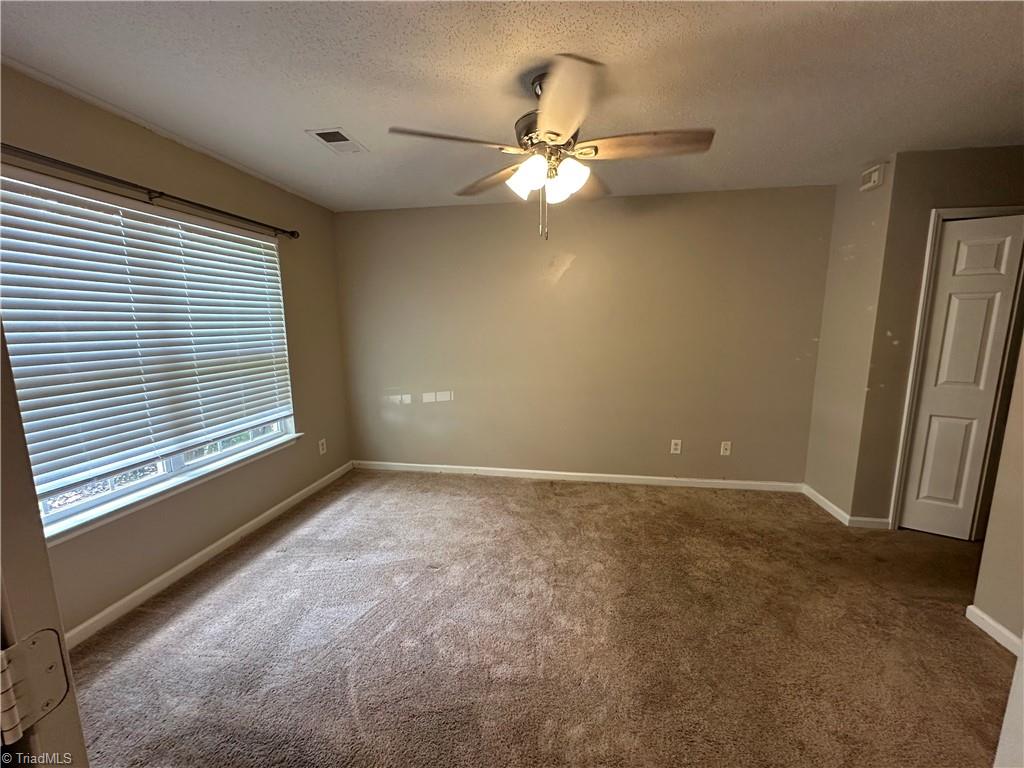 3153 Kensington Place Property Photo 13
