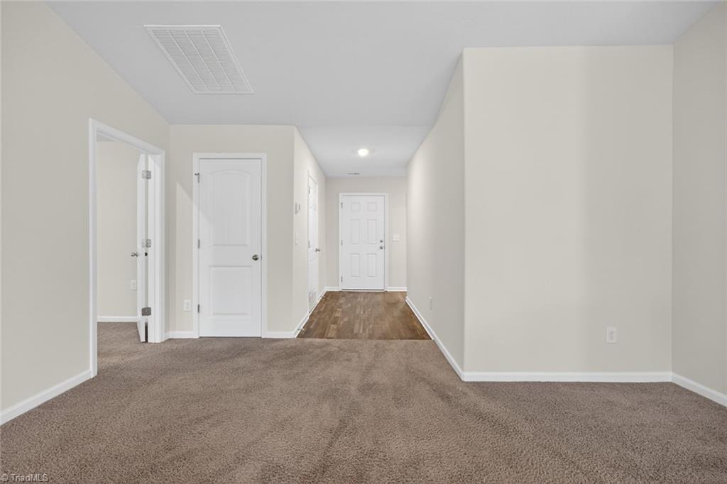 2112 Briar Run Drive Property Photo 5