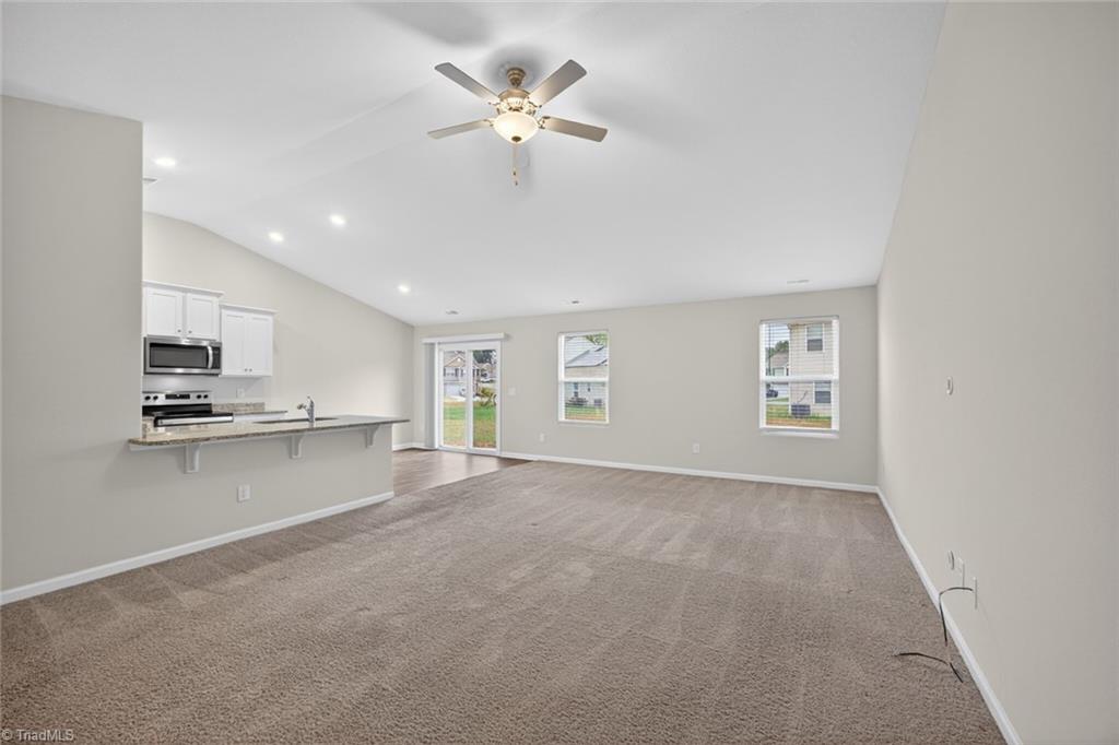 2112 Briar Run Drive Property Photo 9