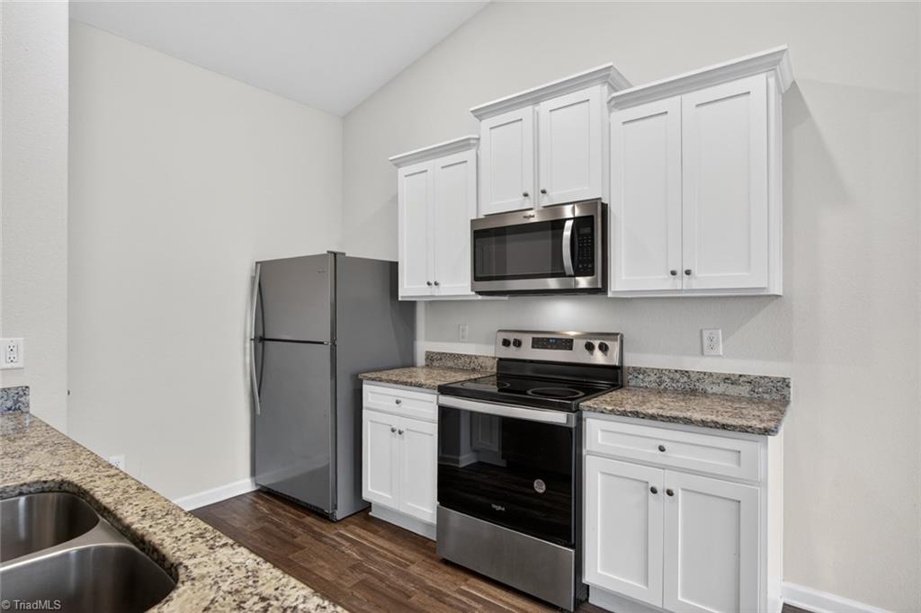 2112 Briar Run Drive Property Photo 11