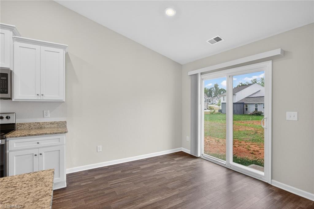 2112 Briar Run Drive Property Photo 15