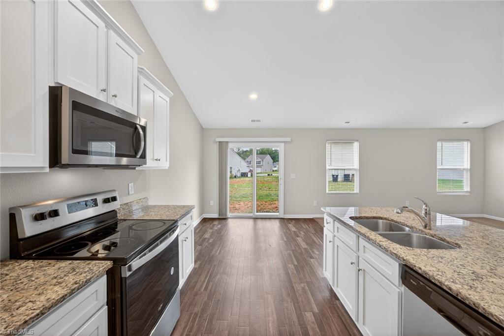 2112 Briar Run Drive Property Photo 16