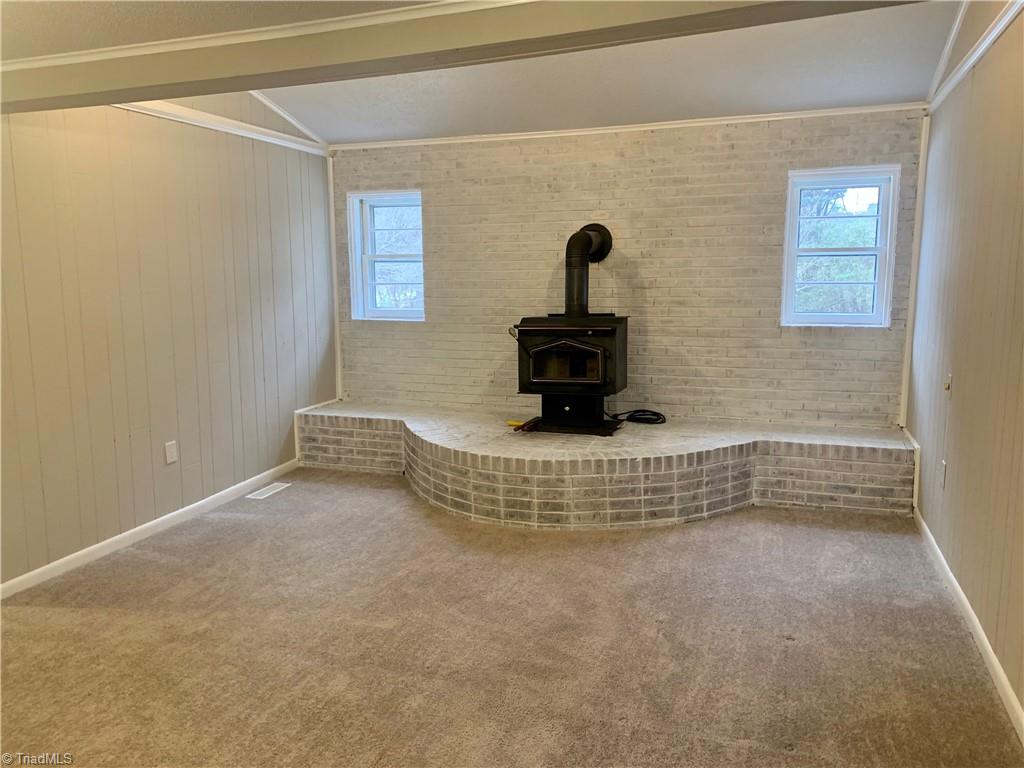 5879 Stanley Huff Road Property Photo 4
