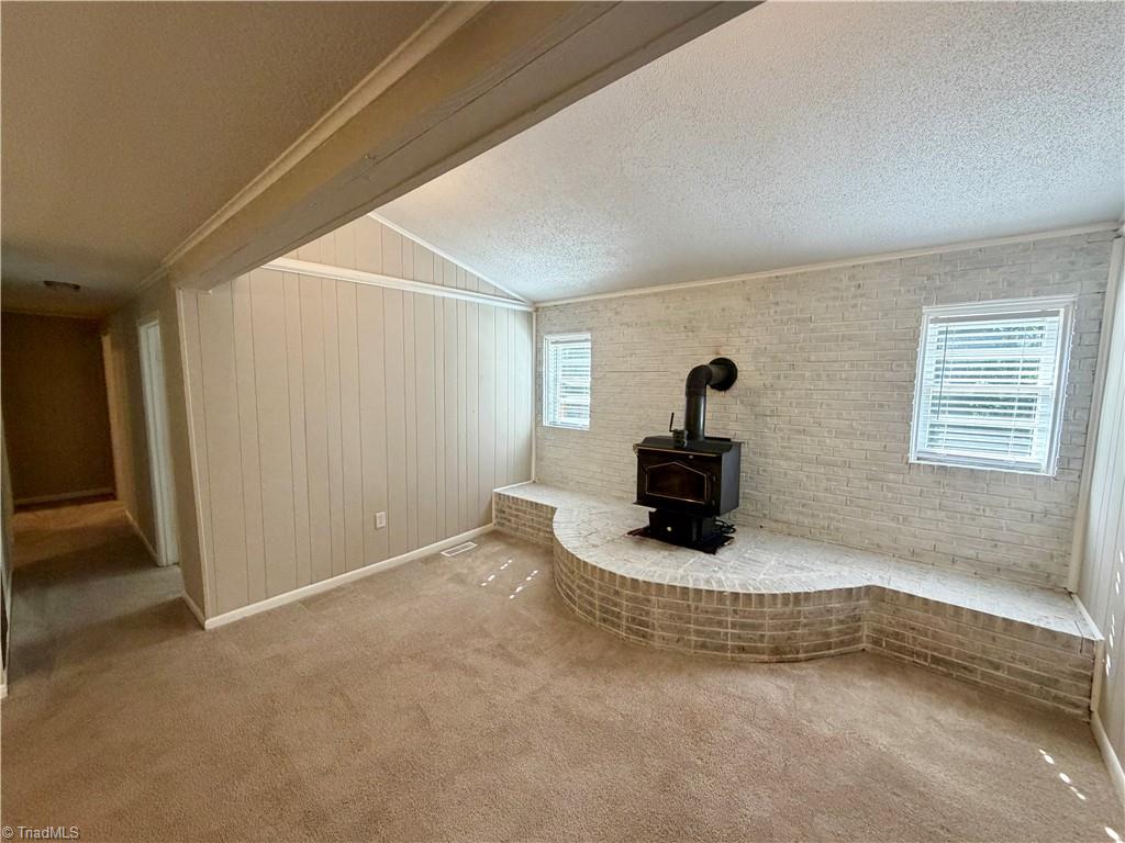5879 Stanley Huff Road Property Photo 4
