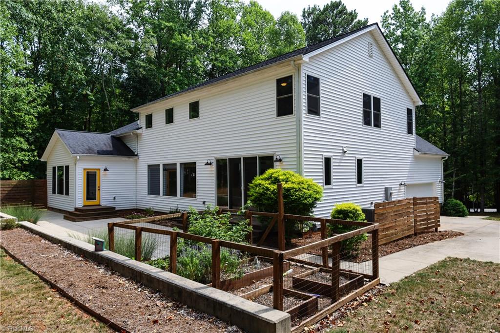 6012 Thistle Trace Property Photo 7