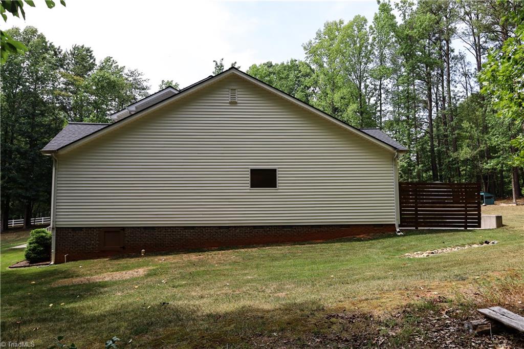 6012 Thistle Trace Property Photo 8
