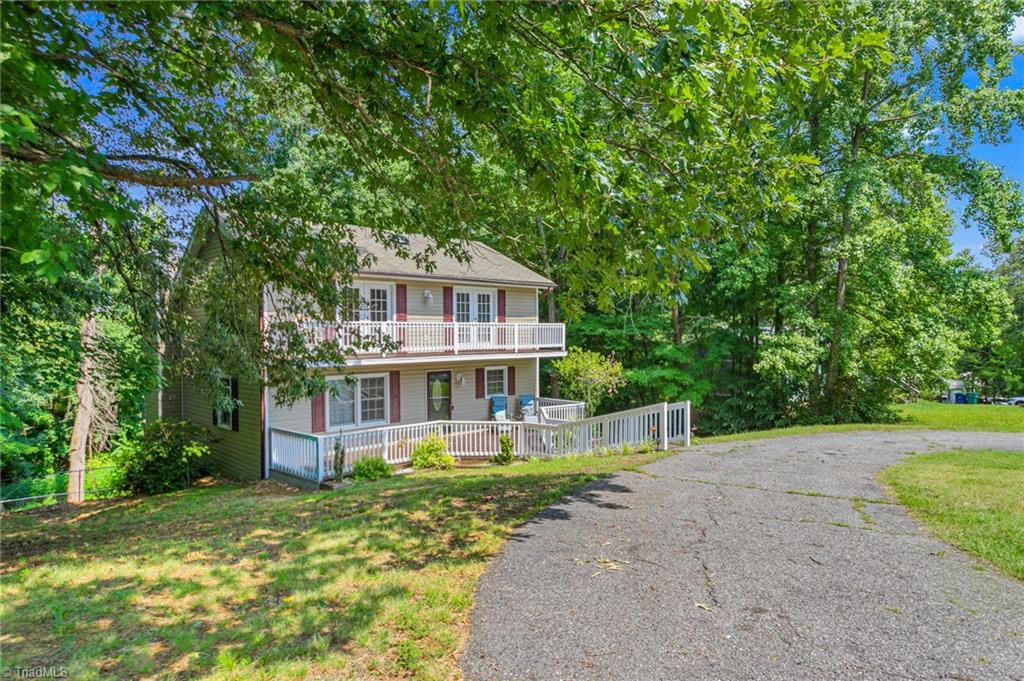147 Glen Meadow Drive Property Photo 1