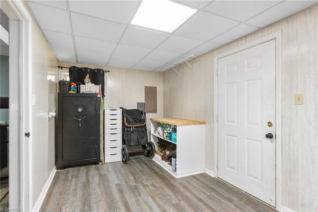 147 Glen Meadow Drive Property Photo 24