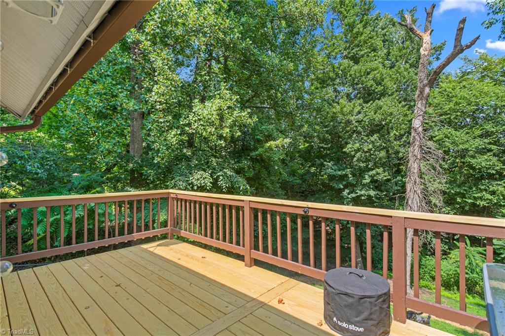 147 Glen Meadow Drive Property Photo 25