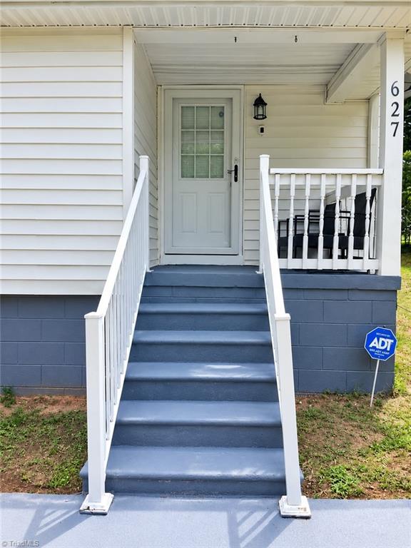 627 Dailey Street Property Photo 2