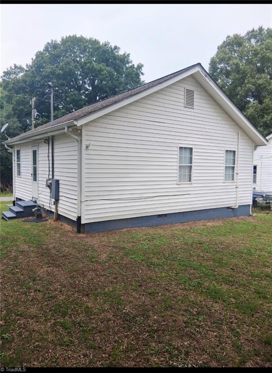 627 Dailey Street Property Photo 24