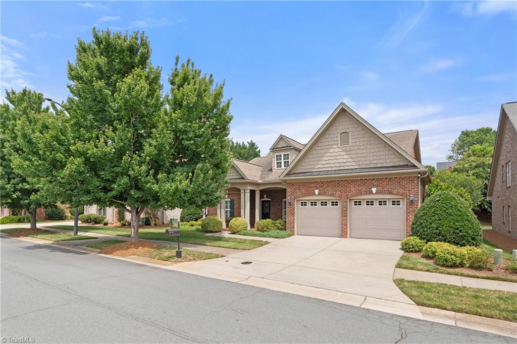 5551 Foxgate Circle Property Photo 1