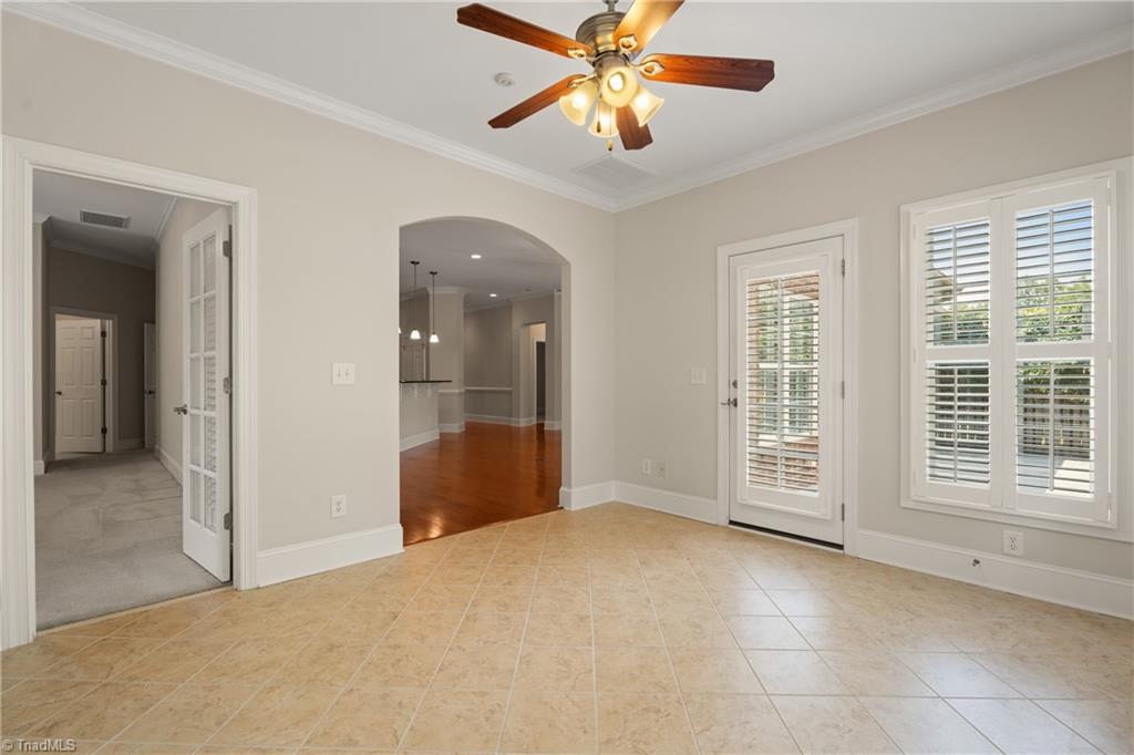 5551 Foxgate Circle Property Photo 17