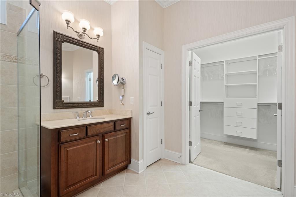 5551 Foxgate Circle Property Photo 22