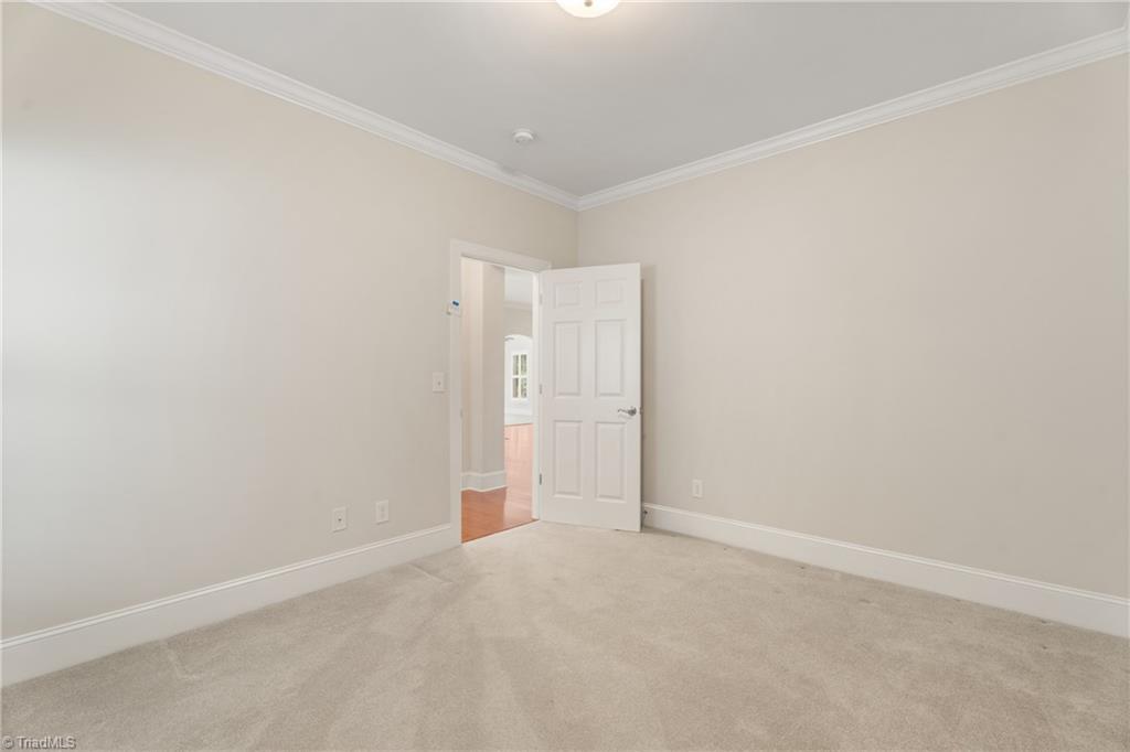 5551 Foxgate Circle Property Photo 28
