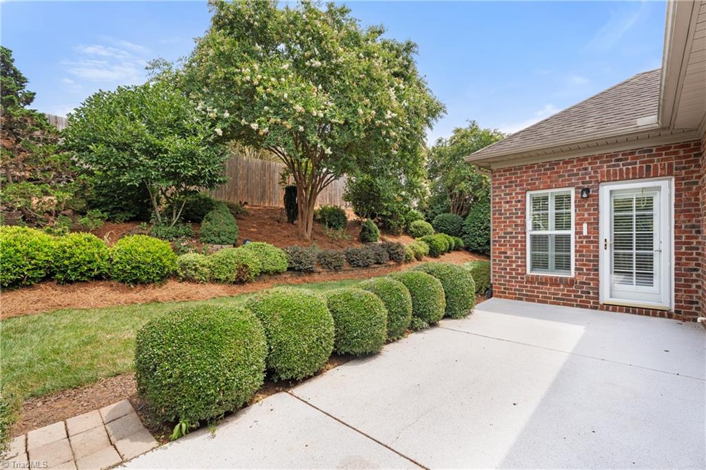 5551 Foxgate Circle Property Photo 32