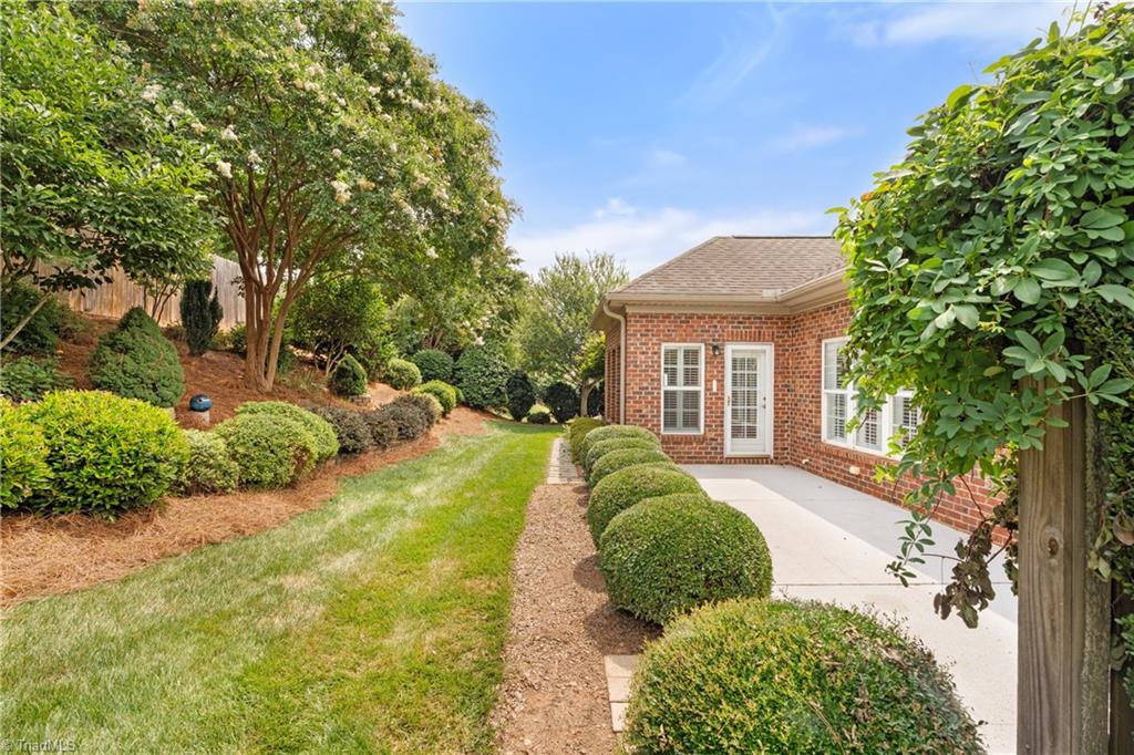 5551 Foxgate Circle Property Photo 33