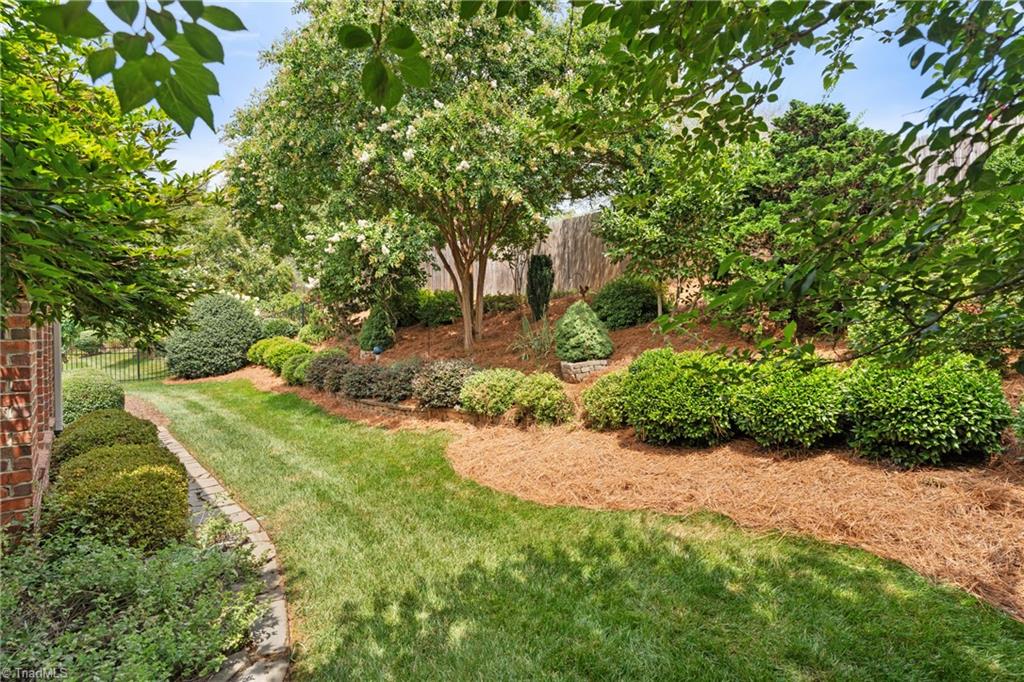 5551 Foxgate Circle Property Photo 35