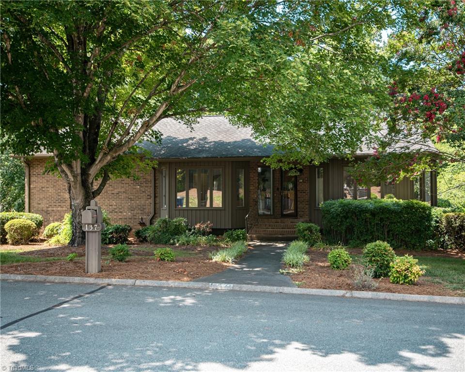 137 Breckindale Circle Property Photo 2