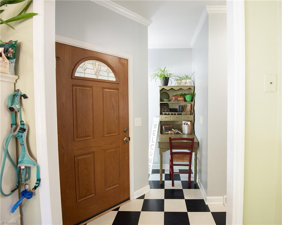137 Breckindale Circle Property Photo 4