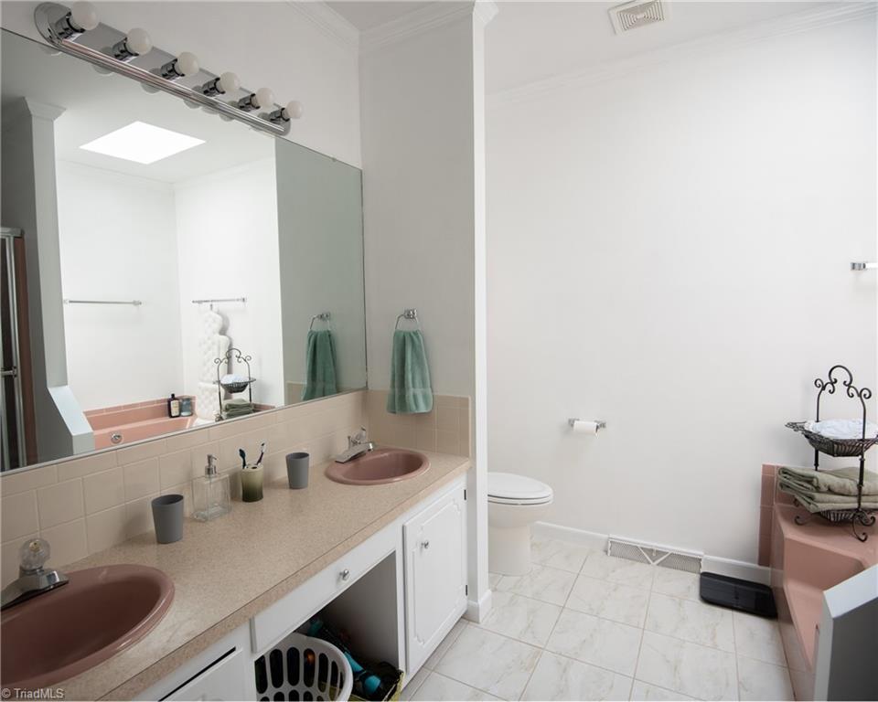 137 Breckindale Circle Property Photo 16