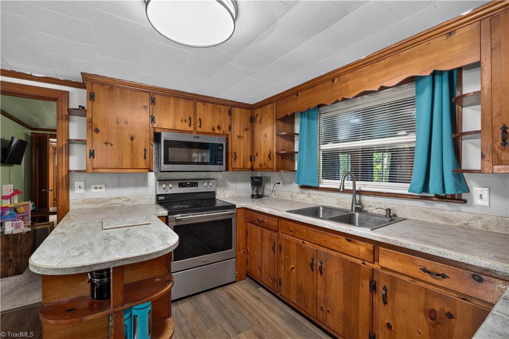 309 Sowers Ferry Road Property Photo 6