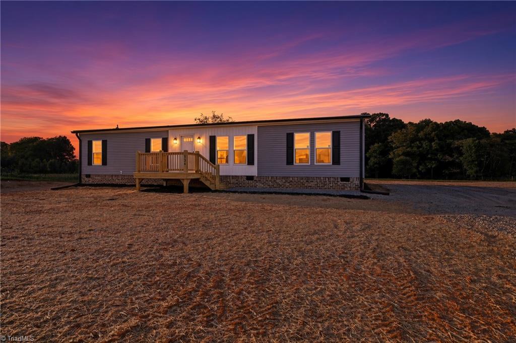 136 Speaks Road Property Photo 1