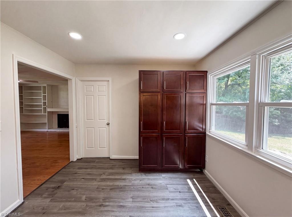 800 Edinburgh Drive Property Photo 11