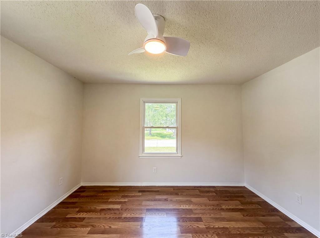 800 Edinburgh Drive Property Photo 15