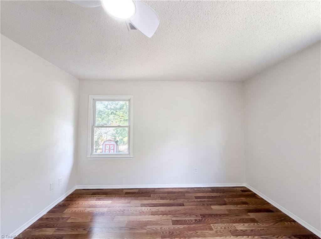 800 Edinburgh Drive Property Photo 17