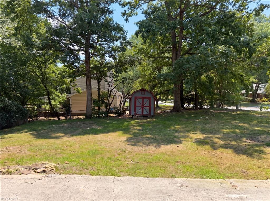 800 Edinburgh Drive Property Photo 27