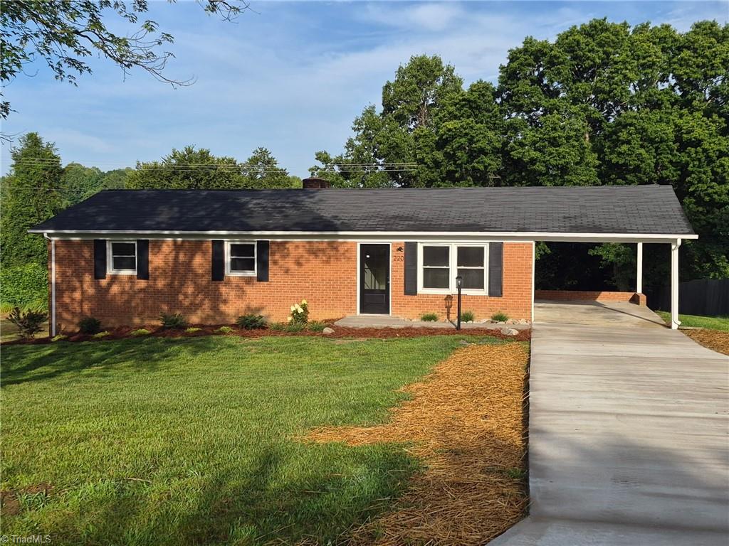 220 Kerner Knolls Drive Property Photo 1
