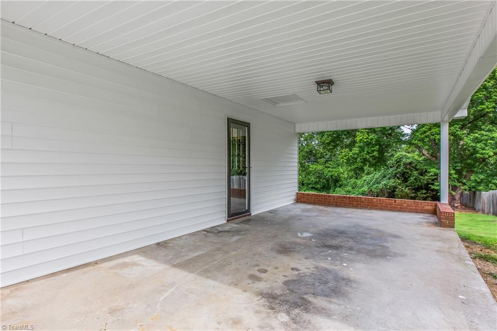 220 Kerner Knolls Drive Property Photo 30