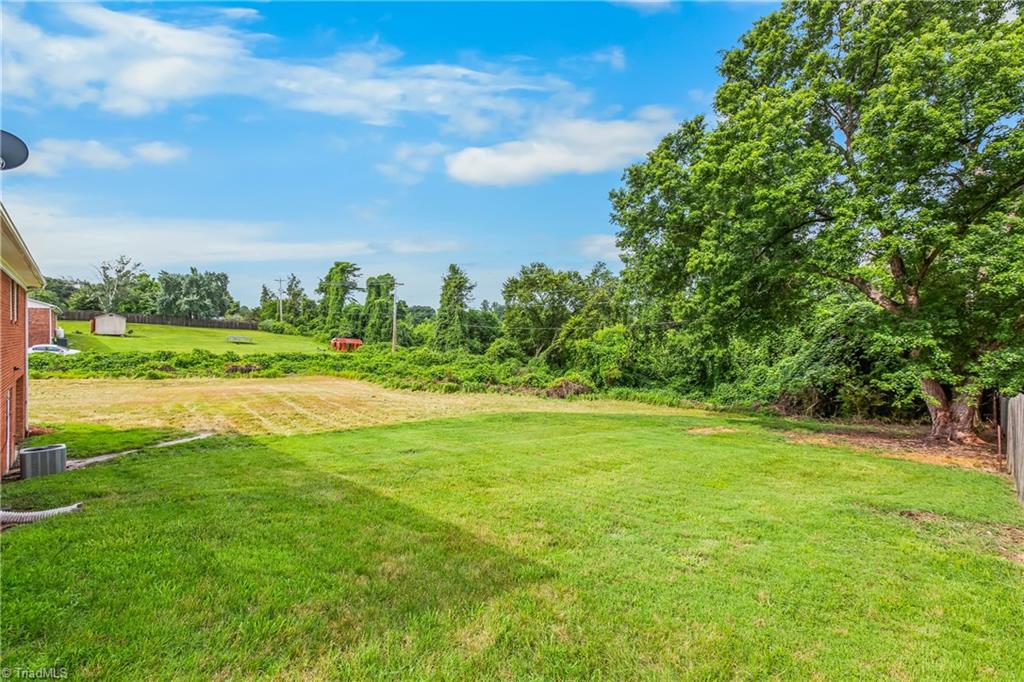 220 Kerner Knolls Drive Property Photo 33