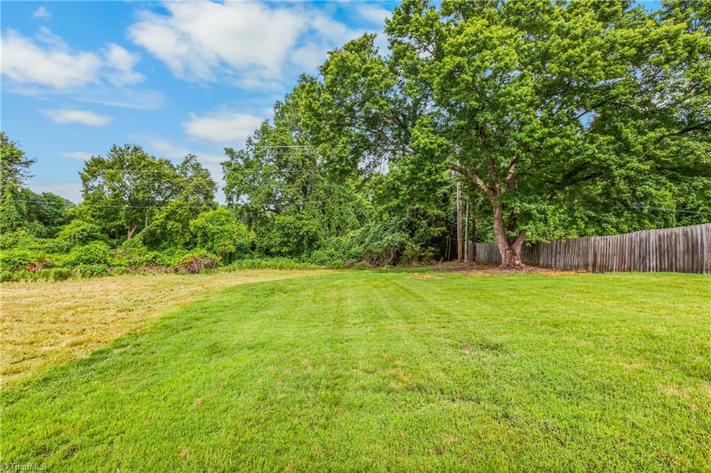 220 Kerner Knolls Drive Property Photo 34