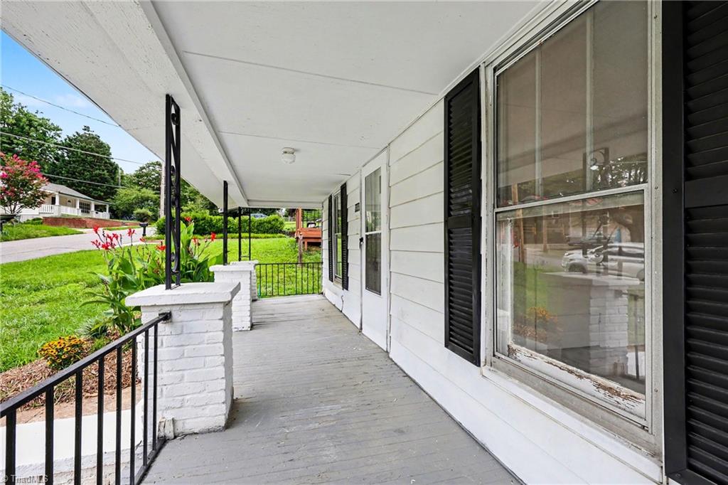 1306 Forrest Street Property Photo 3