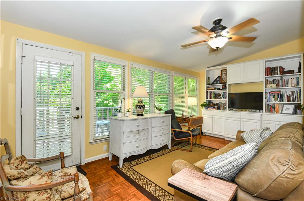 1717 Ternberry Road Property Photo 7